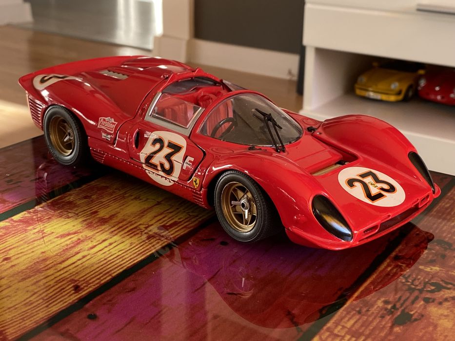Jouef evolution Ferrari 330 P4 レッド 1/18 image