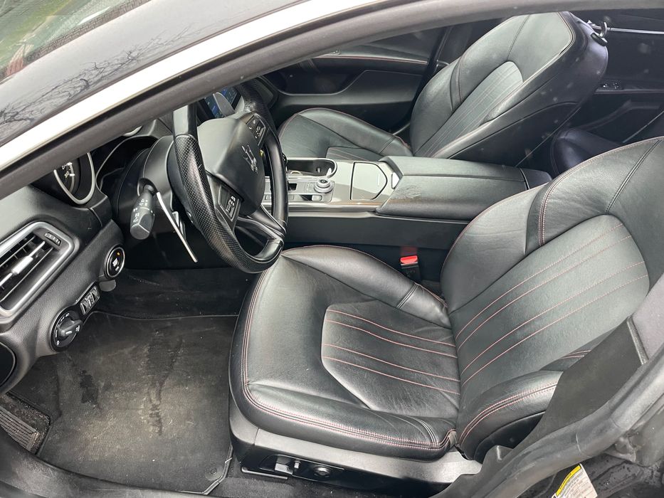 Piękne Maserati Gibhli Lift . 430 KM. 92 tyś km. Stan wzorowy. Zamiana