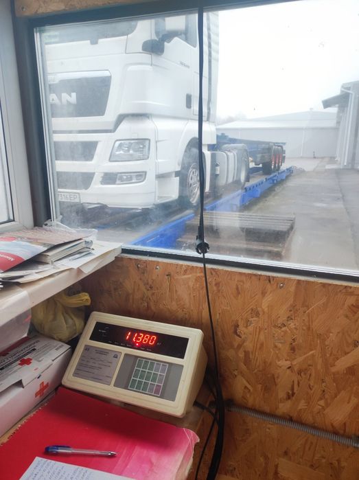 Контейнеровоз свіжопригнаний зерновоз металовоз саф інтракс