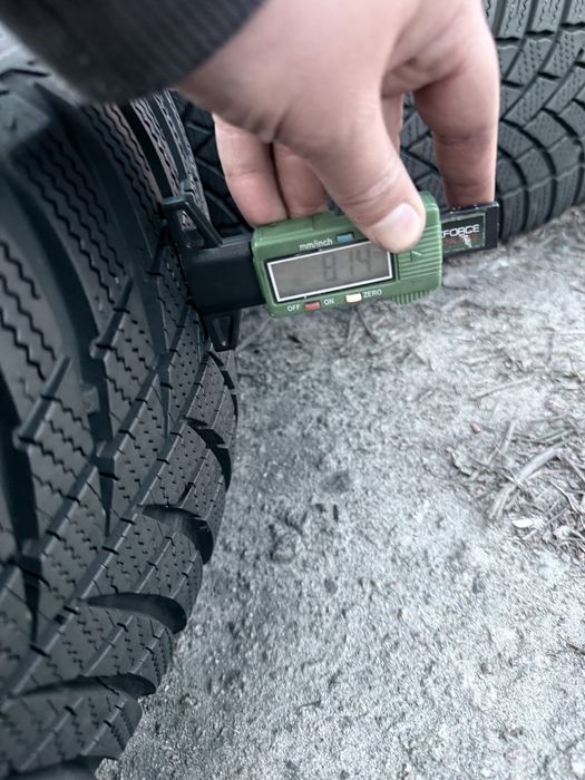 215 55 17 Bridgestone LM001 95% Шини Зима