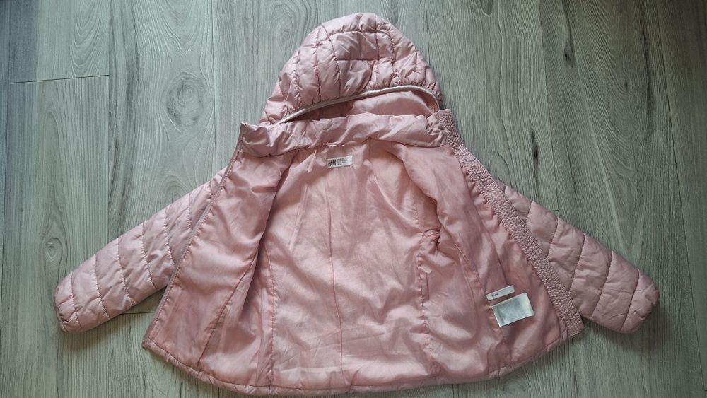 Pikowana kurtka H&M 116 jesienna z kapturem różowa