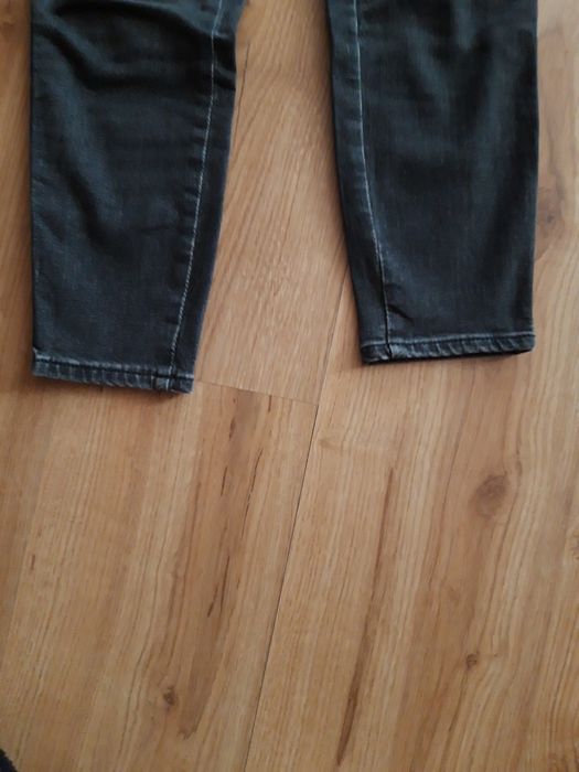 Spodnie jaensowe Skinny roz. 25/30 długość 7/8