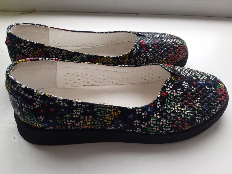 Жіночі туфлі  осінні