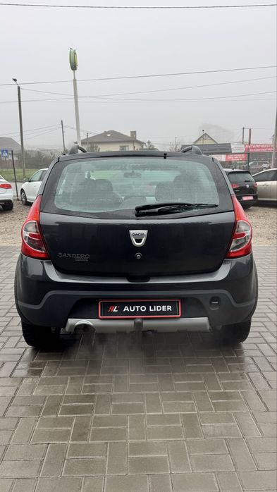 Dacia Sandero StapWay Дача СтепВей 2010 р 1,6 бенз 5 МКПП НЕ ФАРБОВАНА