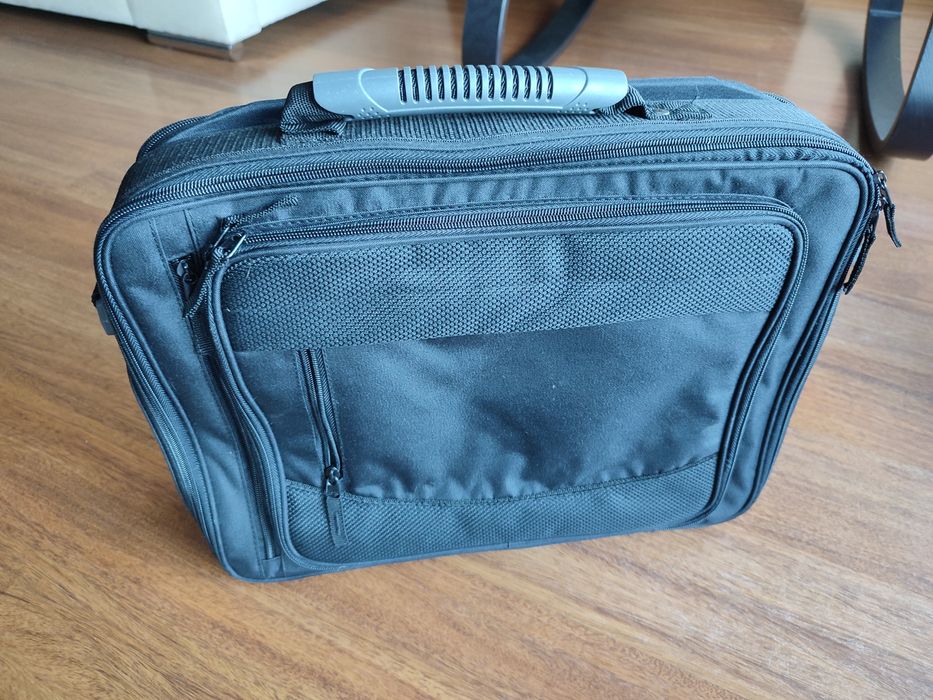 Mala computador como nova