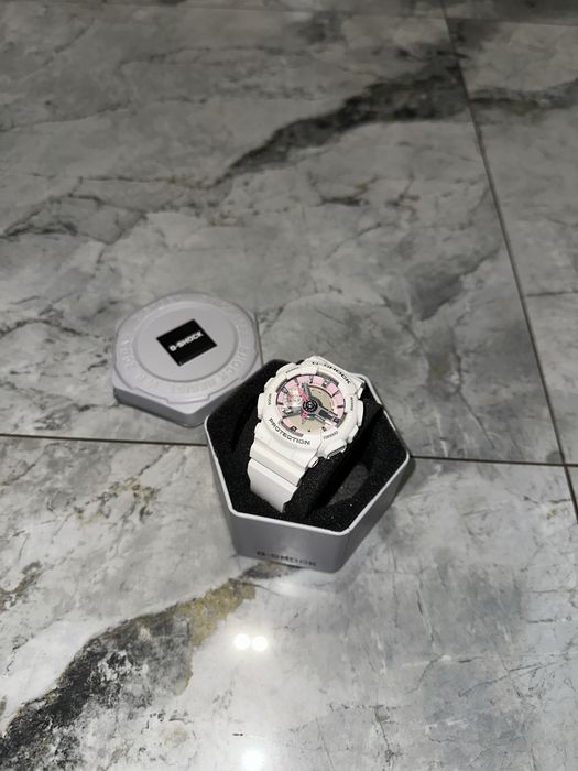 Годинник CASIO GMAS110MP-7A G-shock жіночі білі оригінал