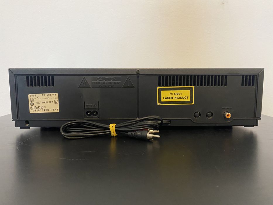 CD програвач Philips AK601