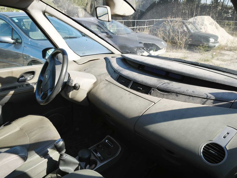 Renault Espace 2004 1.9dci turbo partido — photo 4