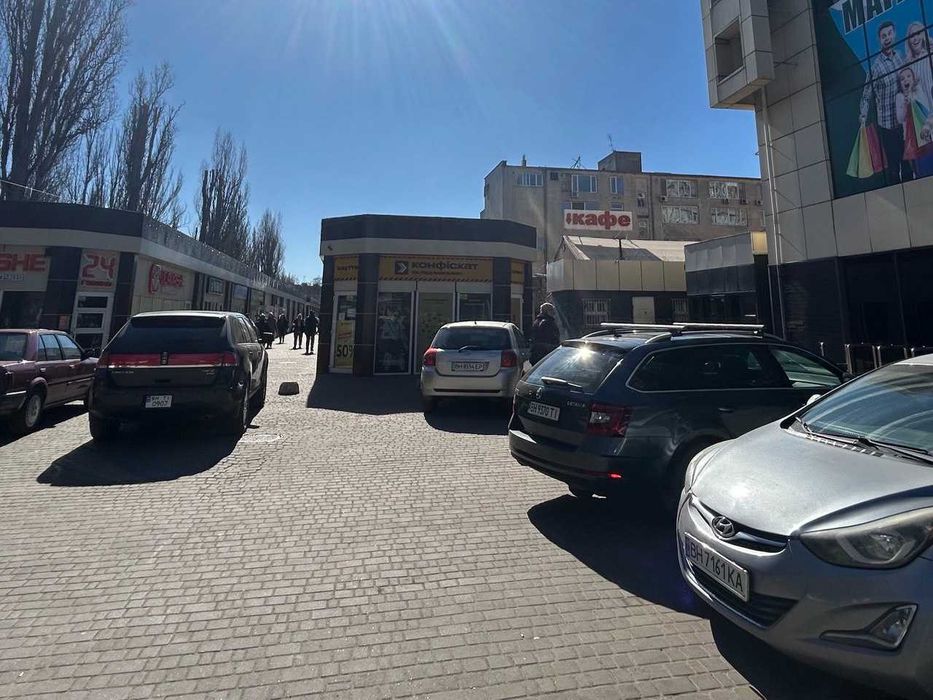 Здається в оренду магазин на Продовольчому ринку
