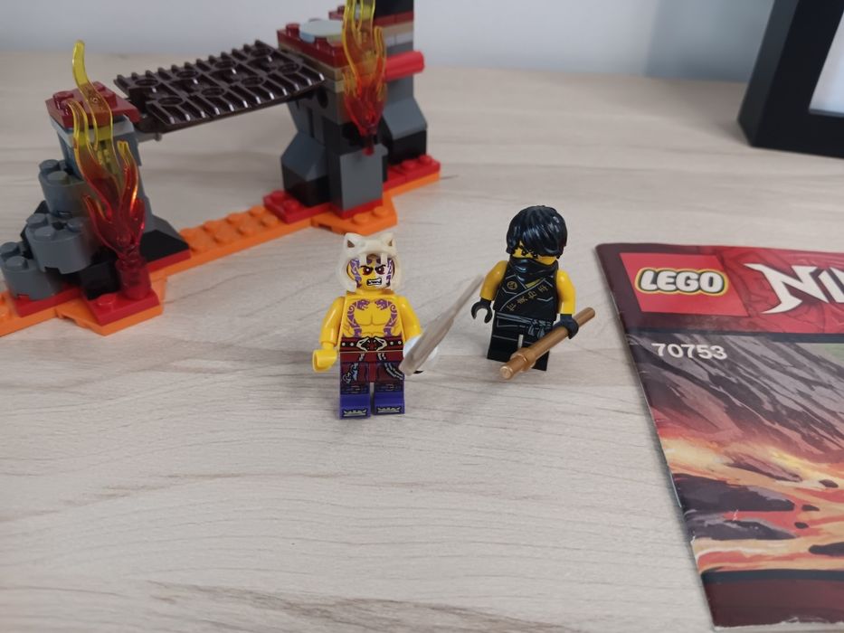 Lego ninjago 70753 lava falls