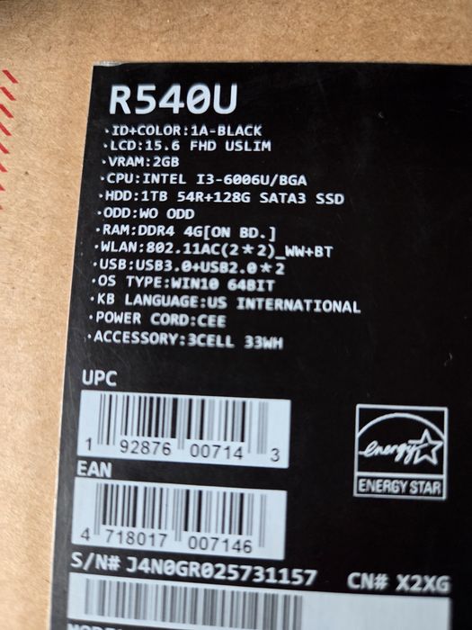 Laptop Asus R540U