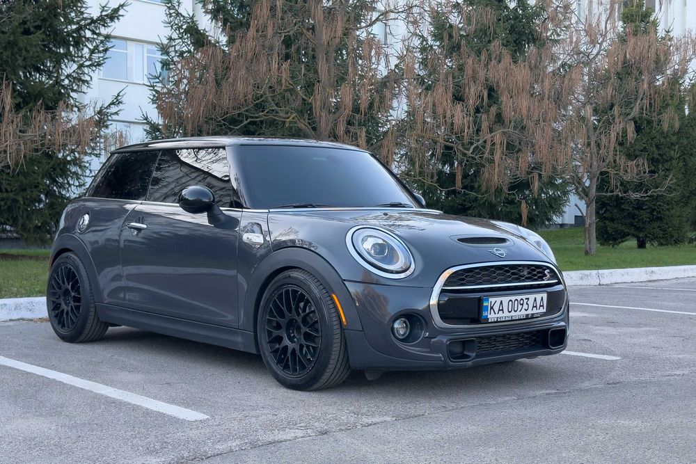 Mini Cooper S F56S 2014 carplay, harman kardon. jcw кермо