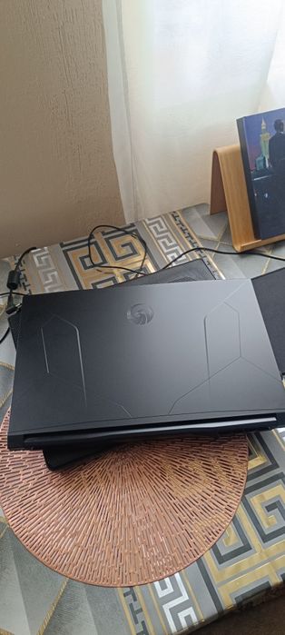 Laptop gamingowy MSI bravo 17 C7V