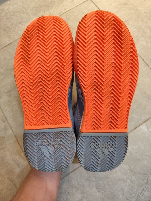 Кросівки для тенісу Adidas ( 41 розмір )