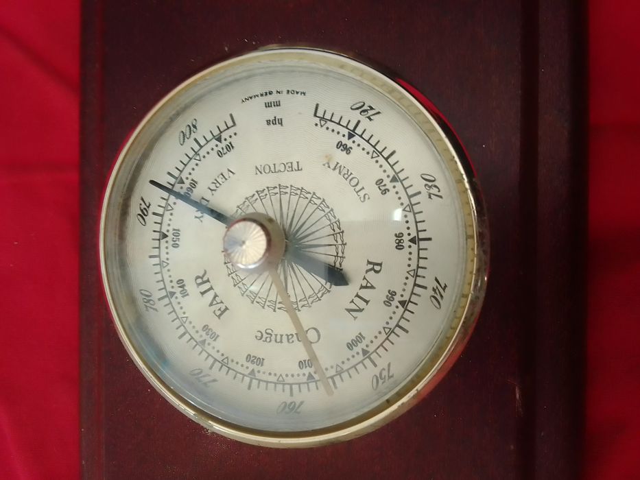 Peça decorativa em madeira só 3€ bom estado