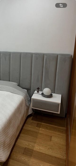 Cama estofada com 2 anos