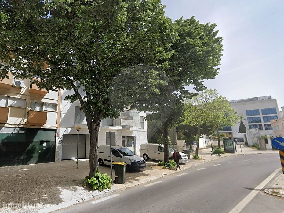 Garage for Rent