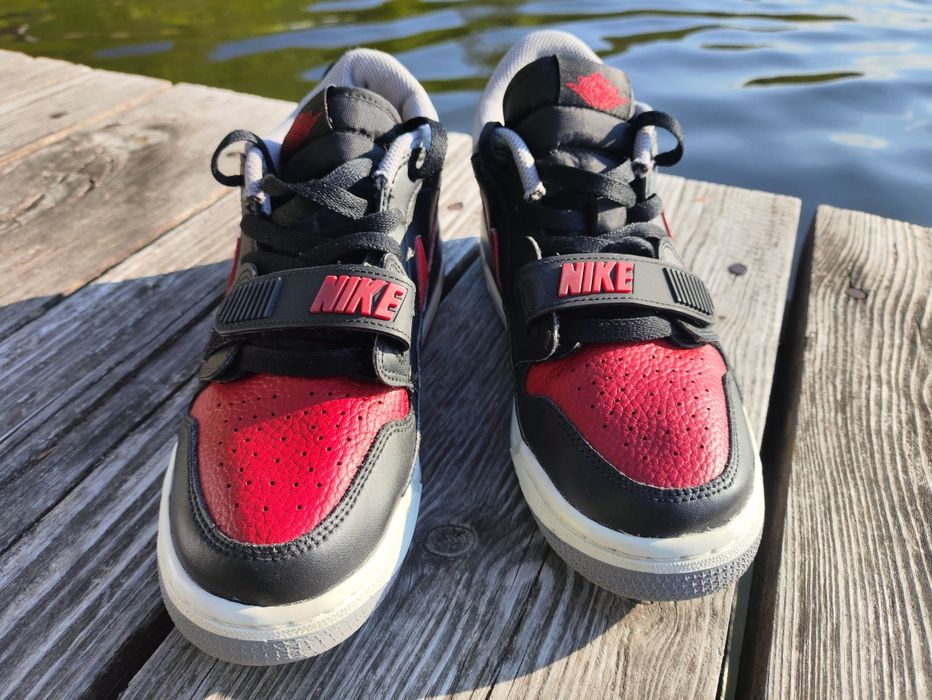 Nike Air Jordan Legacy low  Bred
CD7069-006