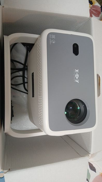 Smart projector powered