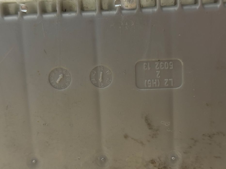 Акумулятор Varta D15 12V 63 Ah 610A