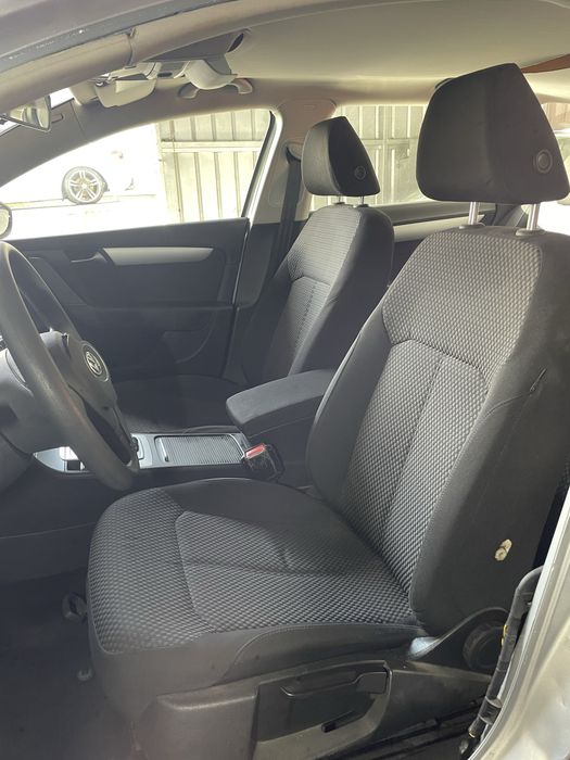 VW Passat B7 2.0 TDi 140CV p/ Peças