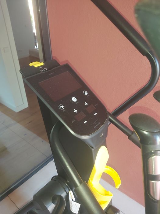 Bicicleta elíptica como nova