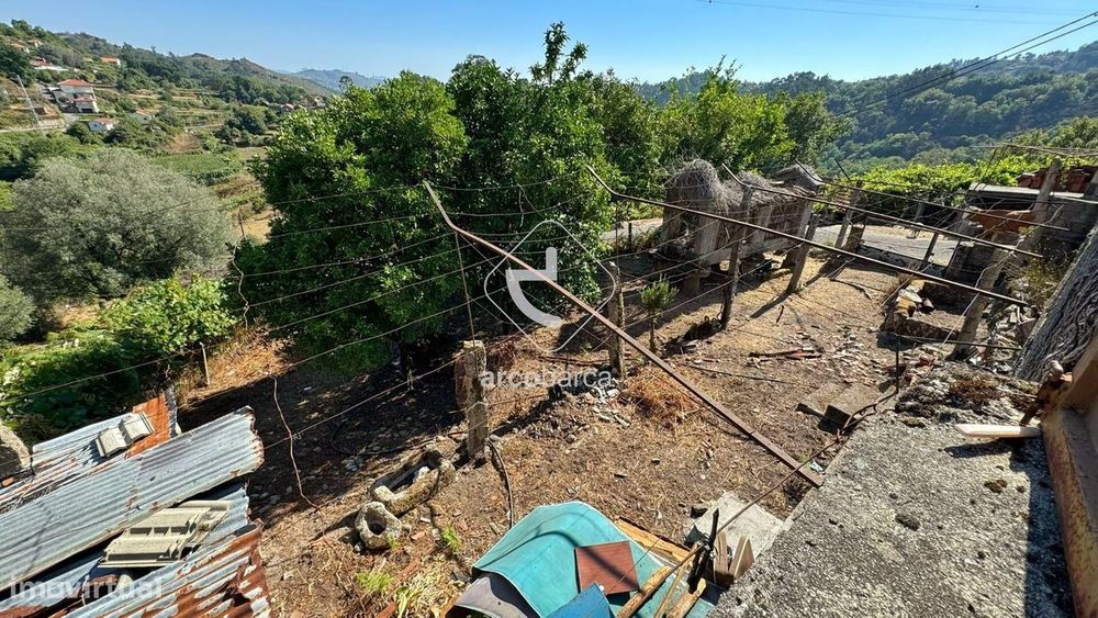 Moradia de pedra em Carralcova, Arcos de Valdevez