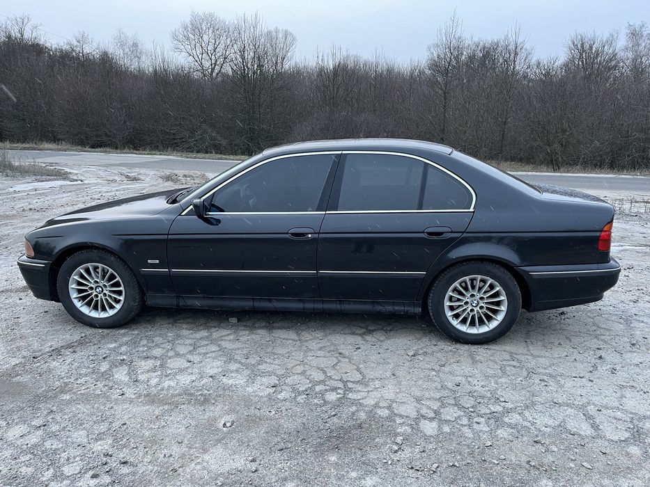BMW   e39   523i