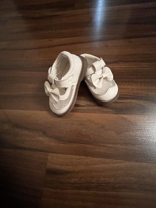 Туфлі для дівчинки , туфельки