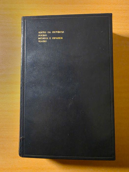 Livro "Obras de Júlio Dinis", volume II, em papel bíblia