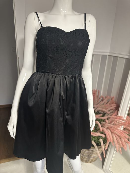 Sukienka czarna mala czarna S