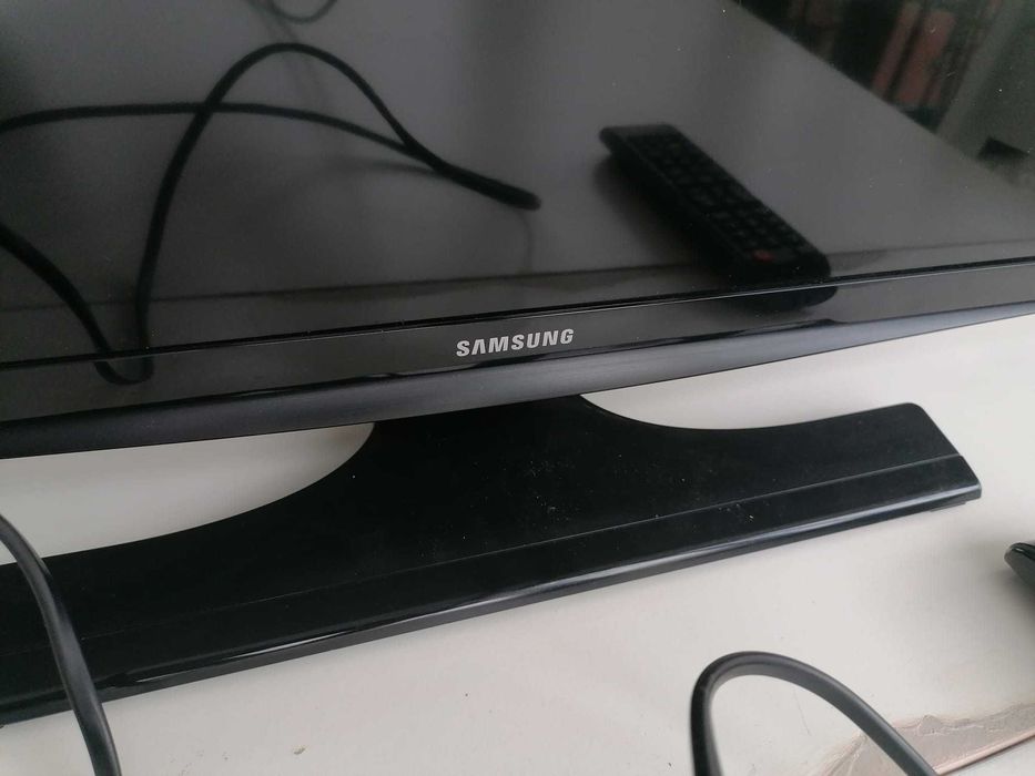 TV 28'' Samsung UE28J4100AW