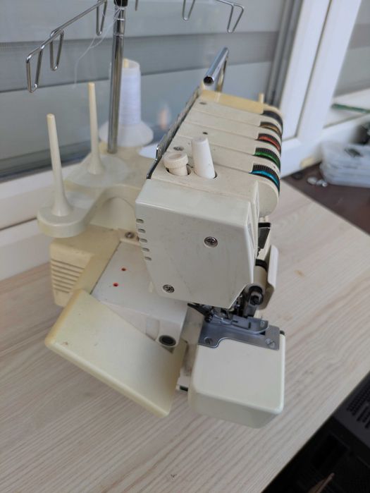 оверлок Singer Ultralock 14U85, произведенный в Японии