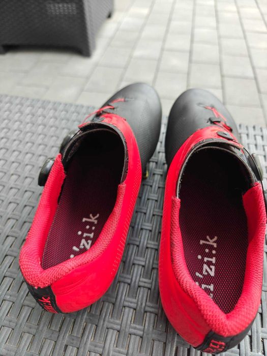 Buty szosowe Fizik Aria R3 42,5 czarno-czerwone Poznań