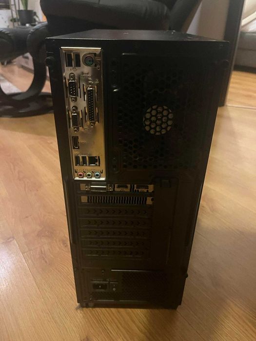 x-kom Tesla GS-300 i5-7400/GTX1050/8GB/1TB/WX + 512 ssd