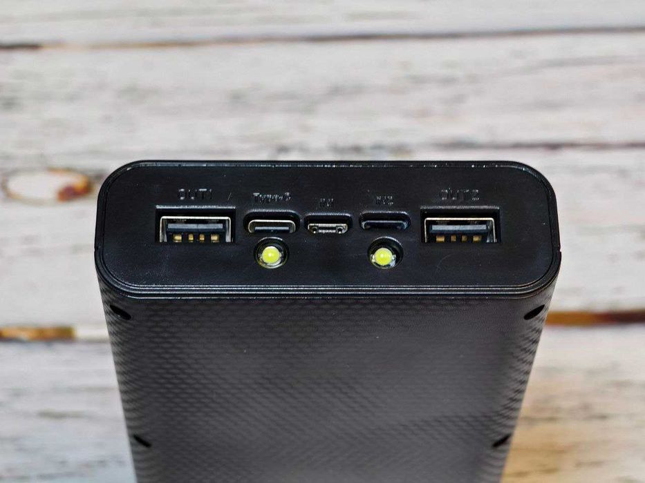 Корпус повербанка 21700 без швидкої зарядки Li-ion на 6 АКБ