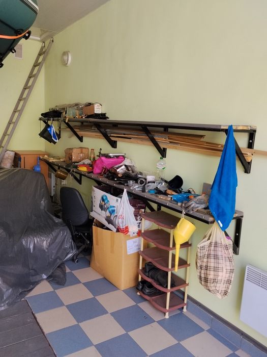 Автомобильный гараж