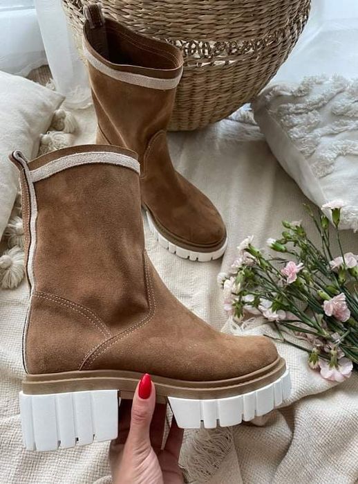 Eleganckie botki traktory naturalna skóra