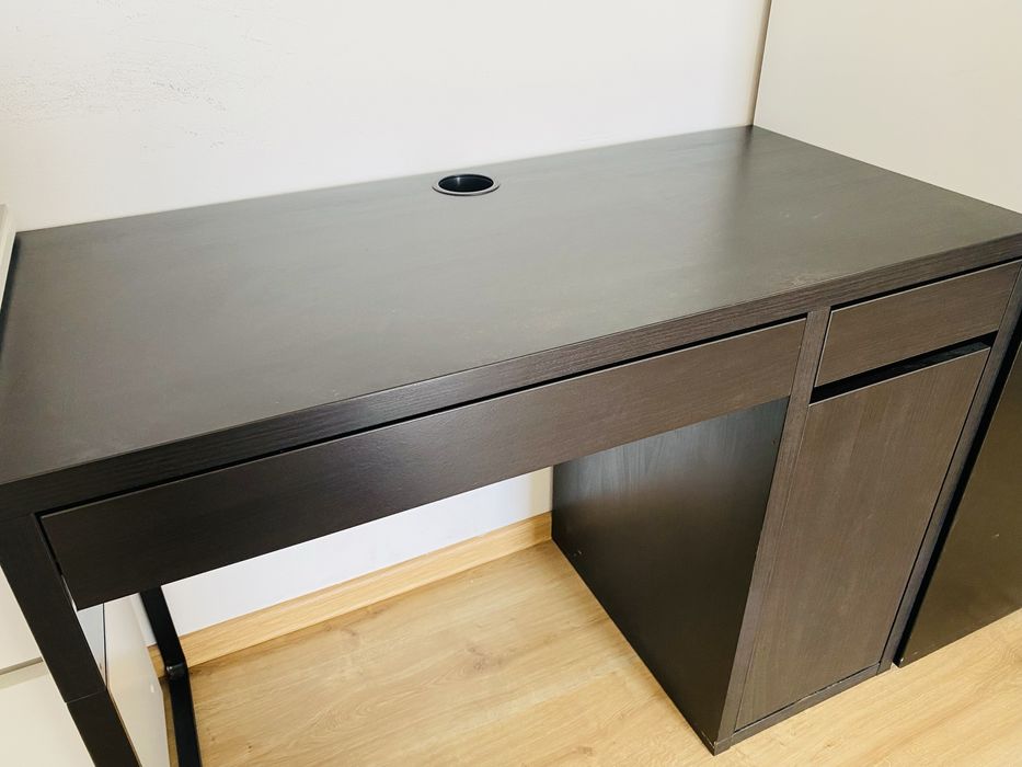 Biurko czarne z IKEA