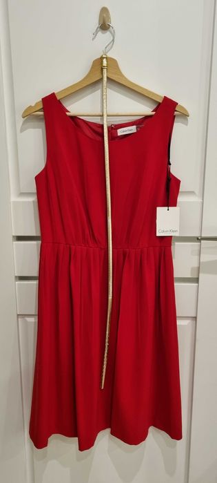 Elegancka plisowana sukienka Calvin Klein