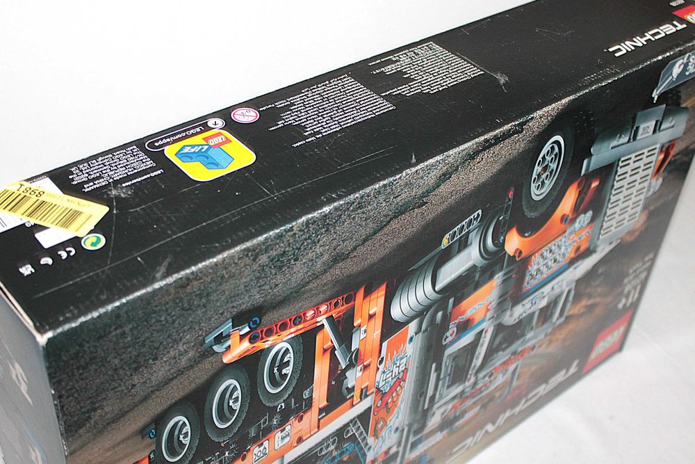 LEGO Zestaw Technic 42128 NOWY Ciężki samochód pomocy drogowej / odbiór osobisty
