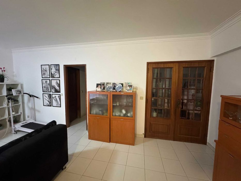 Apartamento com garagem em Massamá, Sintra