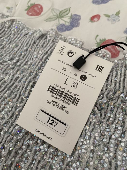 Top cropped Bershka com lantejoulas prateadas, franzido, L, novo