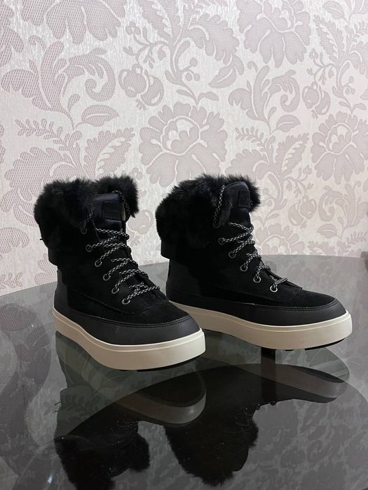 Зимові чоботи Koolaburra by UGG, р. 36