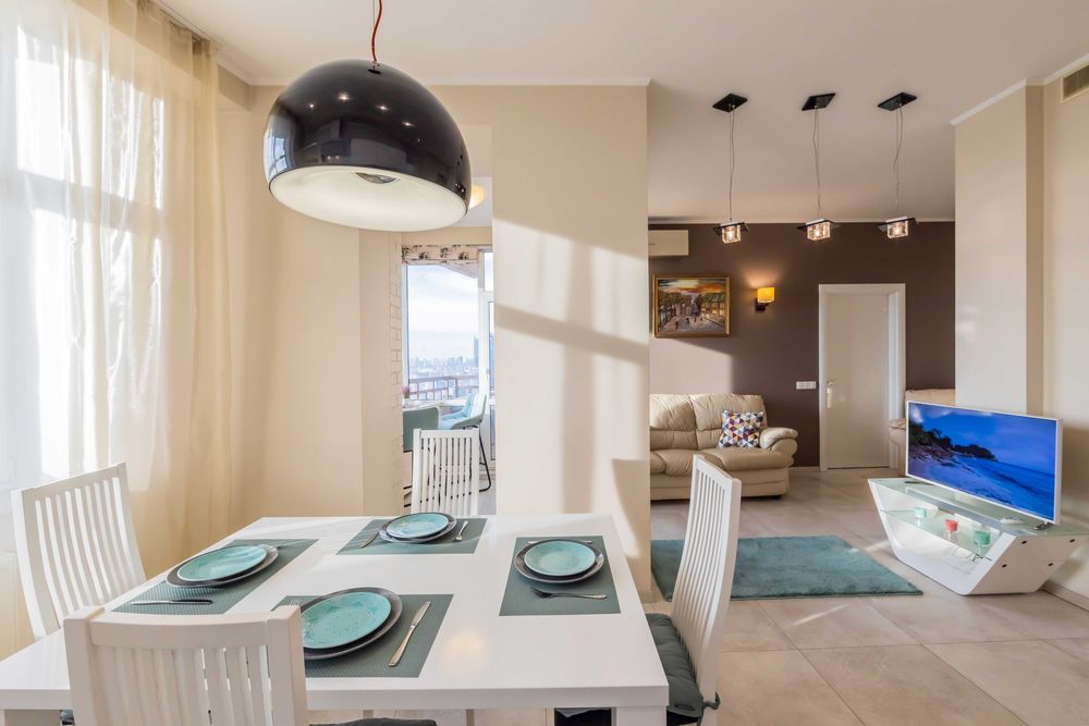 Панорама на центр міста, 20 поверх, 2к квартира на Лесі Українки, 7а