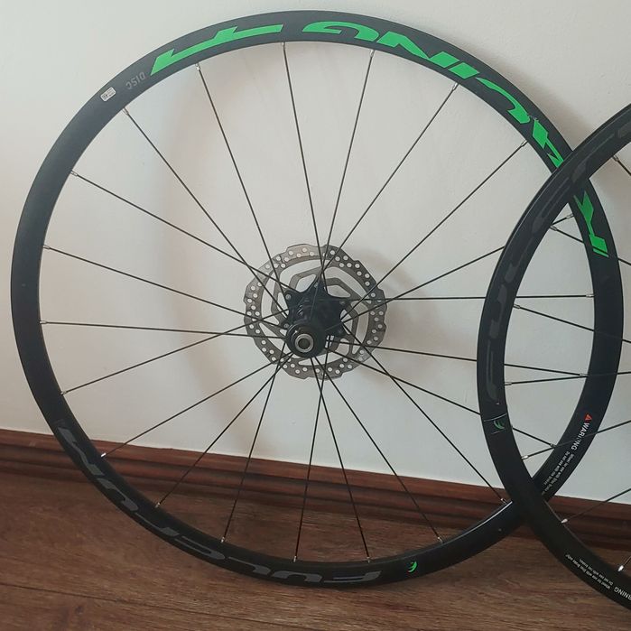 フルクラム Racing77