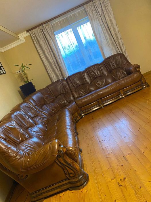 Продам дуже гарний шкіряний куток 2.2/2.2