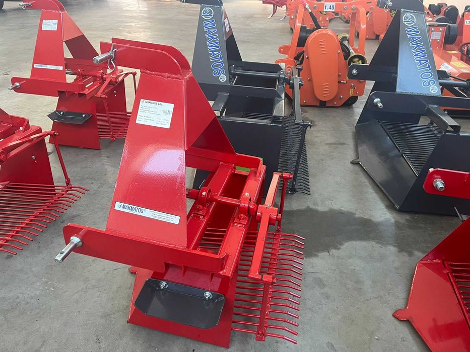 Arrancador de batatas vibratório para trator NOVO