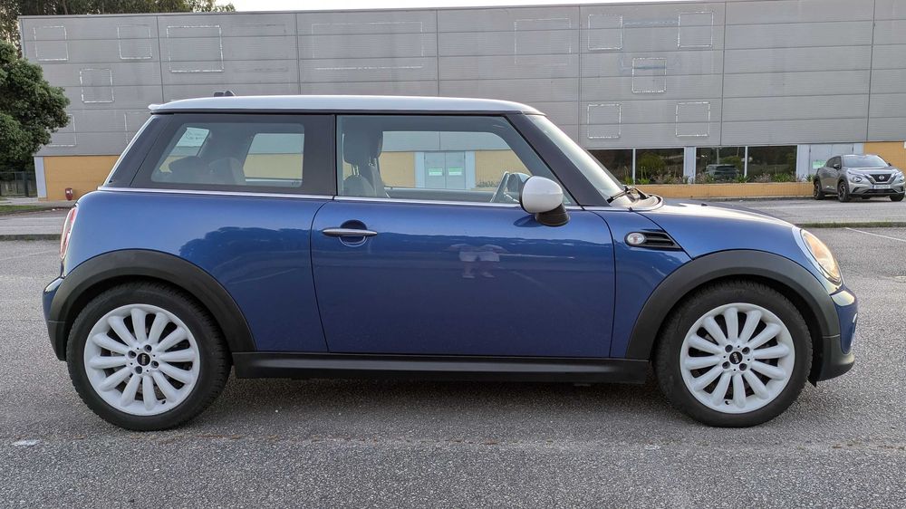 Mini Cooper D 1.6 Diesel | 2013 | 100.000 km | GPS |