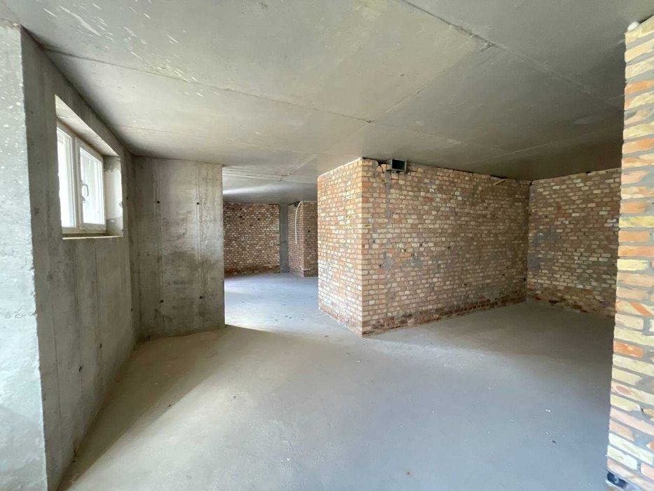 Продаж комерційного приміщення під магазин, шоурум, студію  69.2 м2